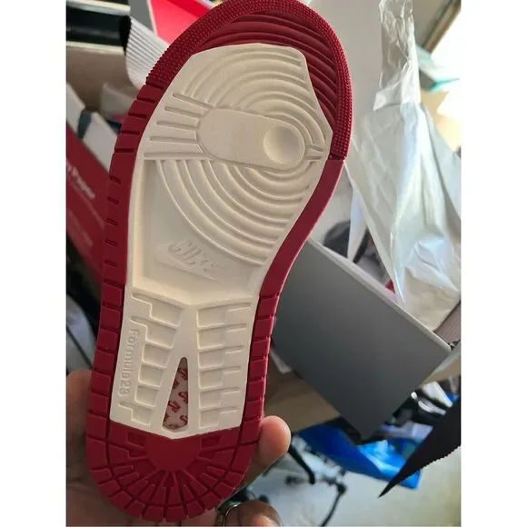 [DV1304-106] Womens Air Jordan Retro 1 High Zoom Air CMFT 2 (W) 'Valentine's Day - Picture 6 of 10